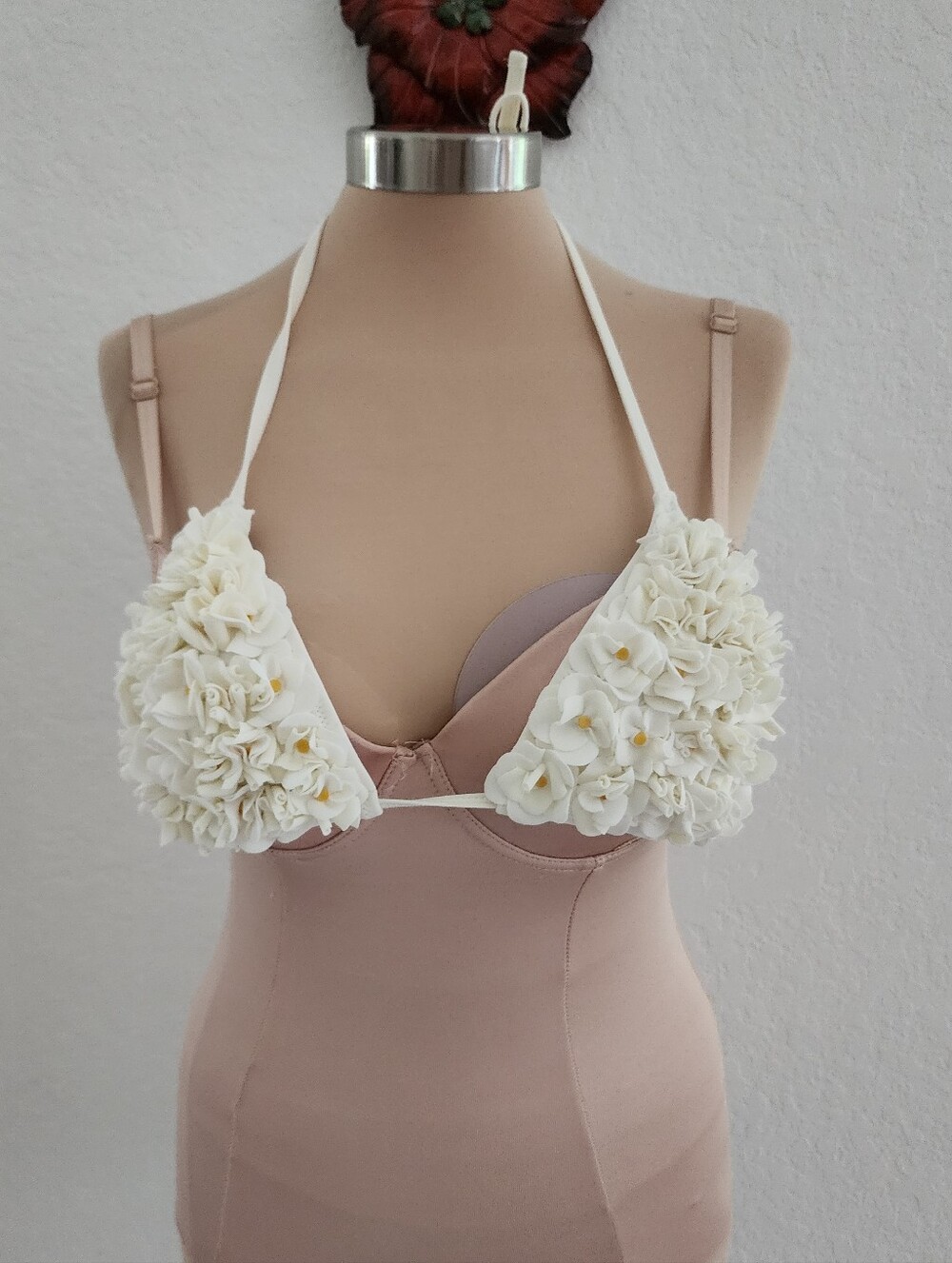 VICTORIA SECRET | White Daisy Floral Top & White Bikini - Picture 1 of 15